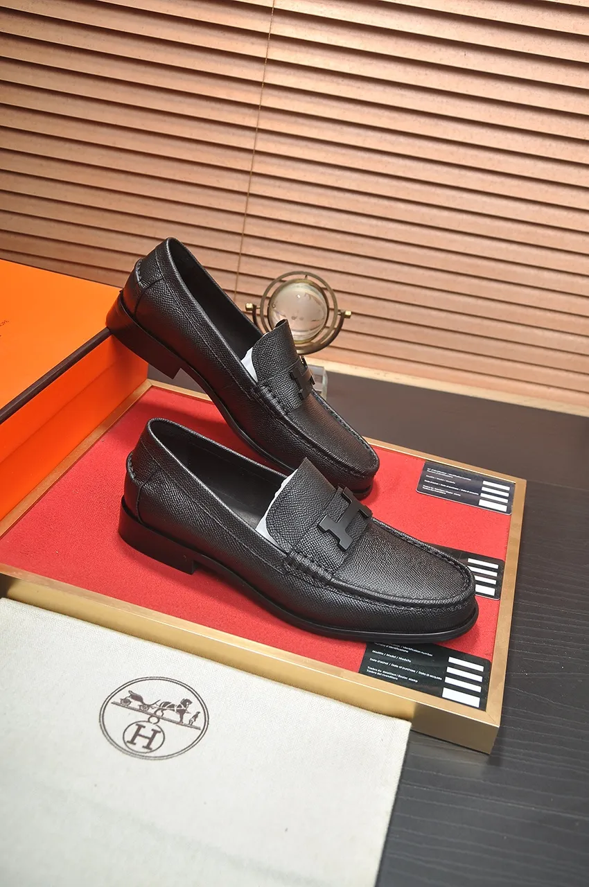 Men's shoes💰540💶[HERMES] (cowhide lining)🍀Italian top luxury🍀He does not pursue novel styles and gorgeous colors, but attracts the favor of successful men with his flawless, elegant and classic style. Formal leather shoes This very comfortable, simple and stable style allows you to easily match any style! The pattern is absolutely 1:1 refined from the original case, and we strive for excellence in materials, imported cowhide + cowhide lining💪💪💪extraordinary texture👍! .Code number: 38-45 (45 customized)